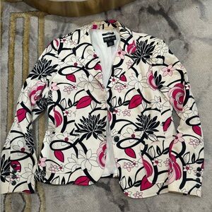 Gorgeous women’s blazer size 12